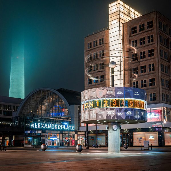 A+tours Alexanderplatz Bij Nacht Berlijn